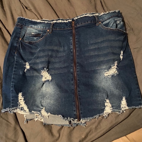 Denim skirt - Picture 1 of 2
